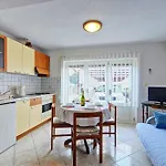 Apartment In - Istrien 51816